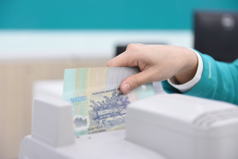 ABBANK hoàn thành hơn 90% kế hoạch năm, các hoạt động kinh doanh bứt phá mạnh mẽ- Ảnh 2. ABBANK hoàn thành hơn 90% kế hoạch năm, các hoạt động kinh doanh bứt phá mạnh mẽ- Ảnh 2.