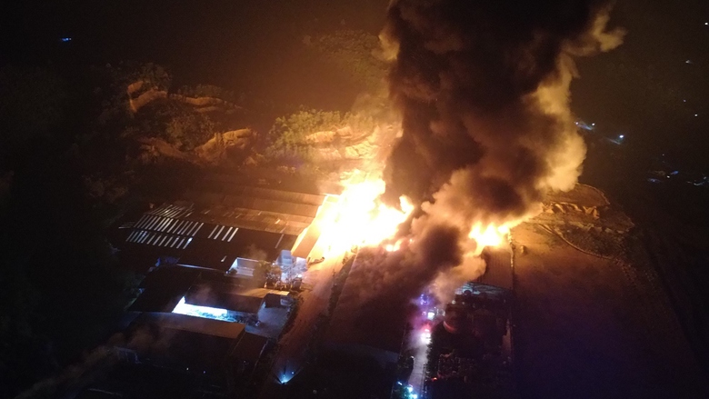 L&agrave;o Cai: Thiệt hại vụ ch&aacute;y lớn tại C&ocirc;ng ty LTT ước t&iacute;nh 45 tỷ đồng- Ảnh 1.