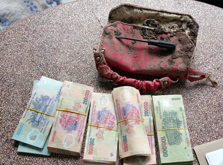 Đồng Tháp bắt đối tượng trộm tài sản để “cày” game- Ảnh 1. Đồng Tháp bắt đối tượng trộm tài sản để “cày” game- Ảnh 1.