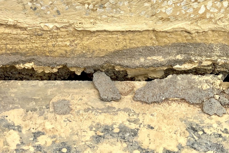 Gia Lai: C&ocirc;ng tr&igrave;nh ti&ecirc;u tho&aacute;t lũ vừa kh&aacute;nh th&agrave;nh đ&atilde; lộ nhiều vết nứt- Ảnh 9.