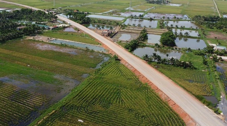 Nhiều dự &aacute;n trọng điểm gặp kh&oacute; v&igrave; khan hiếm vật liệu, Thanh H&oacute;a th&aacute;o gỡ bằng c&aacute;ch n&agrave;o?- Ảnh 2.