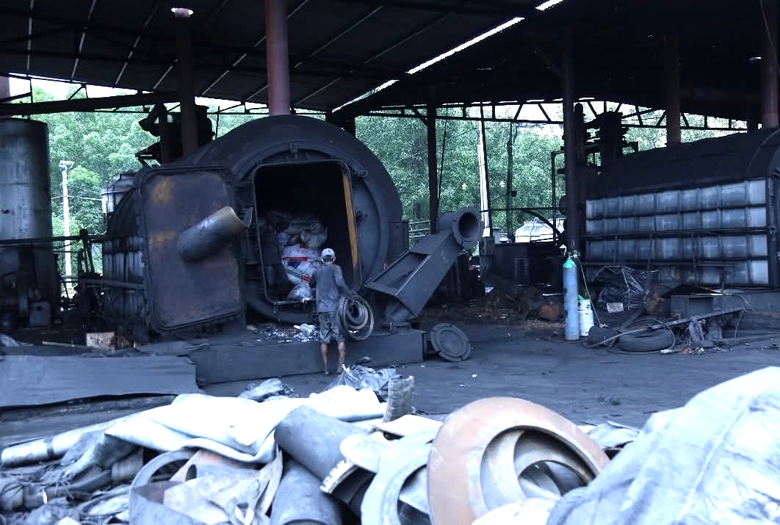 Đồng Nai: Cơ sở nấu dầu từ r&aacute;c thải cao su c&oacute; dấu hiệu vi phạm m&ocirc;i trường- Ảnh 2.