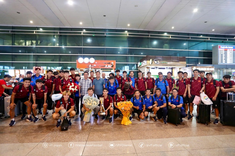 5 c&aacute; nh&acirc;n hỗ trợ U23 Việt Nam được nhận bằng khen từ Bộ Văn ho&aacute; Thể thao v&agrave; Du lịch- Ảnh 1.