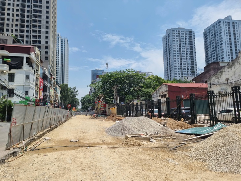 Tạm dừng đ&agrave;o đường, vỉa h&egrave; trong dịp kỷ niệm 80 năm C&aacute;ch mạng th&aacute;ng T&aacute;m v&agrave; Quốc kh&aacute;nh 2/9- Ảnh 1.