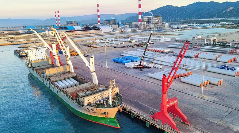 Ưu ti&ecirc;n ph&aacute;t triển bến cảng phục vụ Trung t&acirc;m điện lực Sơn Mỹ tại B&igrave;nh Thuận- Ảnh 1.