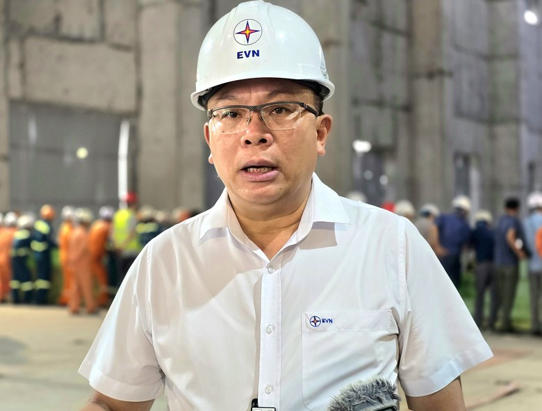 Hạ đặt thành công Rotor tổ máy số 1: Dự án thủy điện Hòa Bình mở rộng tăng tốc- Ảnh 1.