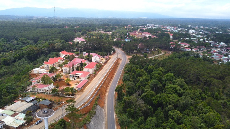 Khảo s&aacute;t thực địa để triển khai cao tốc Quảng Ng&atilde;i - Kon Tum- Ảnh 4.