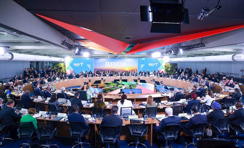 Thảo luận cấp cao tại BRICS mở rộng, Thủ tướng n&ecirc;u 3 đề xuất quan trọng- Ảnh 2.