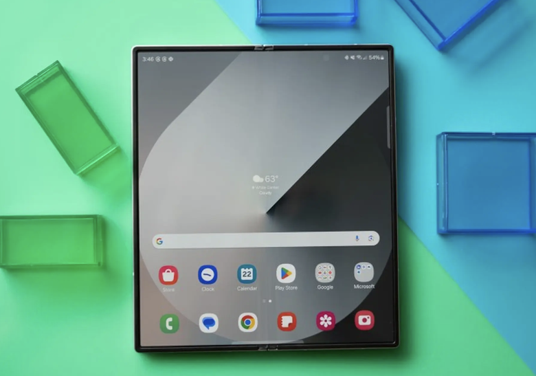 Z Fold 7 Ultra: Bước đi chiến lược của Samsung ở phân khúc điện thoại gập- Ảnh 2. Z Fold 7 Ultra: Bước đi chiến lược của Samsung ở phân khúc điện thoại gập- Ảnh 2.