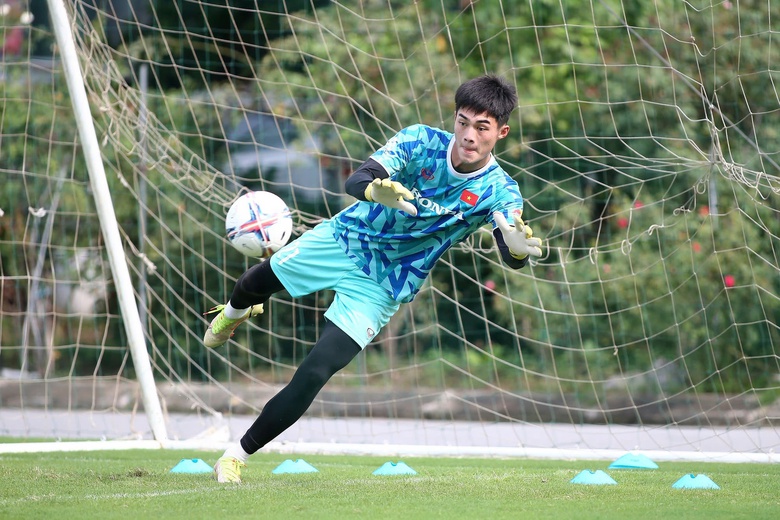 Lộ diện c&aacute;i t&ecirc;n chắc suất đ&aacute; ch&iacute;nh ở U23 Việt Nam tại giải Đ&ocirc;ng Nam &Aacute;?- Ảnh 2.