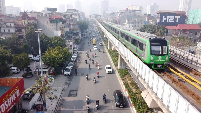 Vụ KHCNMT&VLXD đ&atilde; phối hợp với c&aacute;c cơ quan, đơn vị thu thập, x&acirc;y dựng được danh mục 517 Ti&ecirc;u chuẩn ch&iacute;nh &aacute;p dụng cho đường sắt tốc độ cao. (Ảnh: Tiến H&agrave;o)