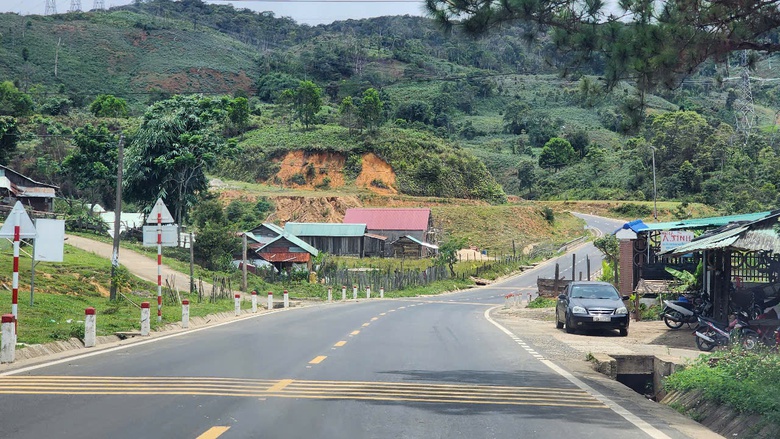 Quảng Ng&atilde;i sẵn s&agrave;ng bắt tay l&agrave;m đường sắt tốc độ cao, s&acirc;n bay- Ảnh 3.