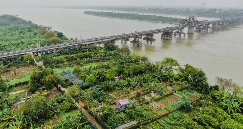 Hà Nội siết quản lý công trình tạm trên bãi sông- Ảnh 2. Hà Nội siết quản lý công trình tạm trên bãi sông- Ảnh 2.