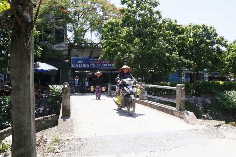 Cựu chiến binh 72 tuổi ở Ninh B&igrave;nh bỏ tiền x&acirc;y, sửa 7 c&acirc;y cầu "mua" nụ cười người d&acirc;n- Ảnh 3.