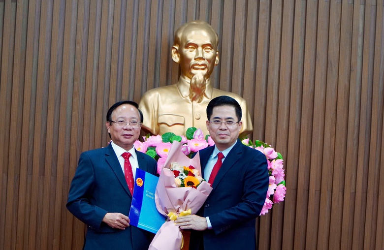 Quảng Ngãi bổ nhiệm nhiều lãnh đạo Ban Quản lý Khu kinh tế Dung Quất- Ảnh 1. Quảng Ngãi bổ nhiệm nhiều lãnh đạo Ban Quản lý Khu kinh tế Dung Quất- Ảnh 1.