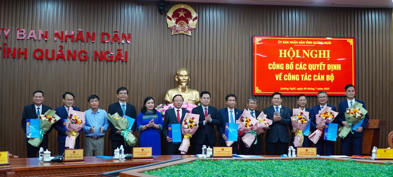 Quảng Ngãi bổ nhiệm nhiều lãnh đạo Ban Quản lý Khu kinh tế Dung Quất- Ảnh 2. Quảng Ngãi bổ nhiệm nhiều lãnh đạo Ban Quản lý Khu kinh tế Dung Quất- Ảnh 2.