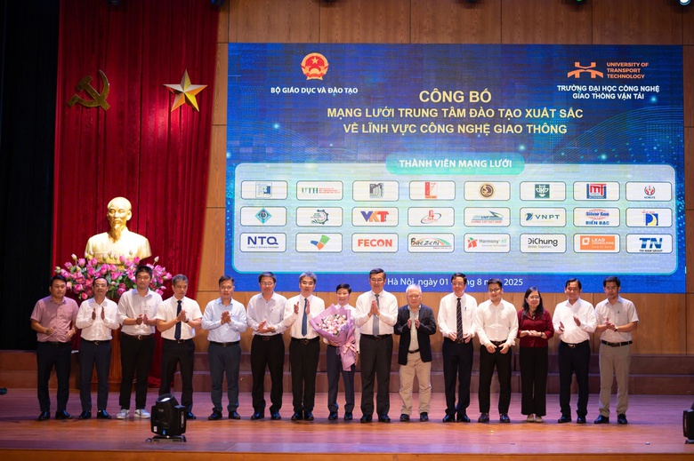 ĐH C&ocirc;ng nghệ GTVT l&agrave;m đầu mối mạng lưới đ&agrave;o tạo c&ocirc;ng nghệ giao th&ocirc;ng 4.0- Ảnh 1.