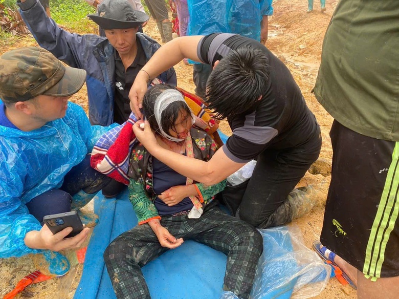 Điện Biên: Lũ quét khiến hai người chết, 8 người mất tích- Ảnh 4. Điện Biên: Lũ quét khiến hai người chết, 8 người mất tích- Ảnh 4.