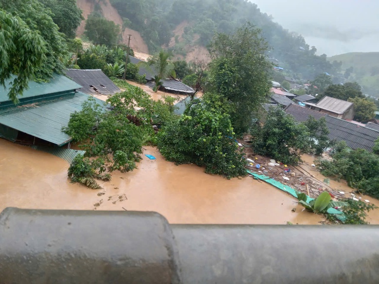 Điện Biên: Lũ quét khiến hai người chết, 8 người mất tích- Ảnh 1. Điện Biên: Lũ quét khiến hai người chết, 8 người mất tích- Ảnh 1.