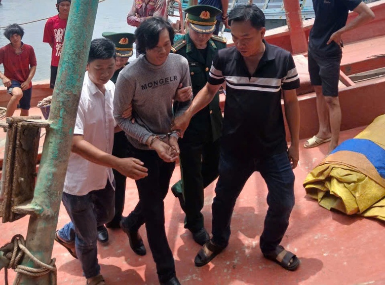 TP.HCM: Bắt giữ đối tượng bị truy n&atilde; lẩn trốn tr&ecirc;n t&agrave;u c&aacute;- Ảnh 1.