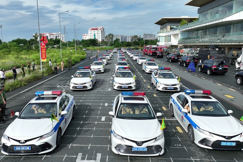 H&agrave; Nội: Cấm nhiều tuyến đường phục vụ sự kiện, người d&acirc;n đi lại thế n&agrave;o?- Ảnh 1.