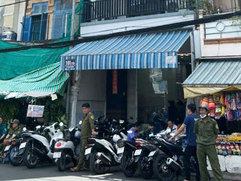 Điều tra nghi &aacute;n chồng d&ugrave;ng dao đ&acirc;m chết vợ rồi tự s&aacute;t ở An Giang- Ảnh 1.