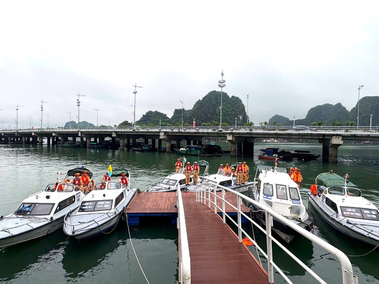 10 ng&agrave;y, Quảng Ninh xử l&yacute; 31 vụ vi phạm giao th&ocirc;ng đường thủy, phạt gần 214 triệu đồng- Ảnh 3.
