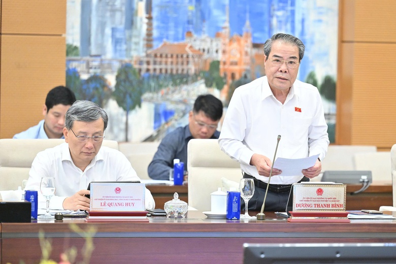 Ph&oacute; Chủ tịch Quốc hội: Cần c&oacute; lộ tr&igrave;nh, giải ph&aacute;p thay thế khi cấm xe m&aacute;y chạy xăng- Ảnh 1.