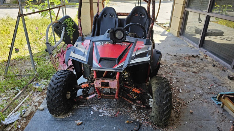 Huế: Hoang tàn khu nghỉ dưỡng bỏ hoang dọc bãi biển Lăng Cô- Ảnh 18. Huế: Hoang tàn khu nghỉ dưỡng bỏ hoang dọc bãi biển Lăng Cô- Ảnh 18.