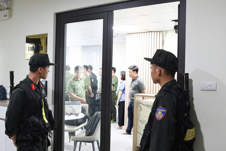 Triệt phá đường dây lừa đảo tiền ảo quy mô hàng tỷ USD ở Phú Thọ- Ảnh 1. Triệt phá đường dây lừa đảo tiền ảo quy mô hàng tỷ USD ở Phú Thọ- Ảnh 1.