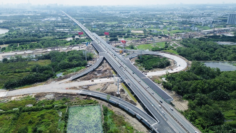 TP.HCM: Khởi c&ocirc;ng, th&ocirc;ng xe ba dự &aacute;n trọng điểm dịp 19/8- Ảnh 3.