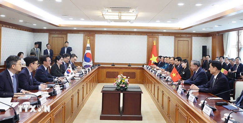 Thủ tướng Kim Min Seok mong muốn Việt Nam hỗ trợ doanh nghiệp H&agrave;n Quốc tham gia dự &aacute;n lớn- Ảnh 2.