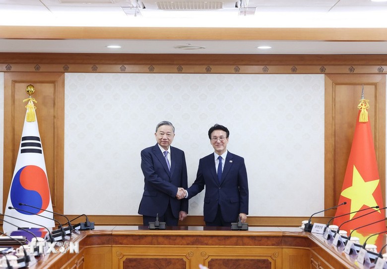 Thủ tướng Kim Min Seok mong muốn Việt Nam hỗ trợ doanh nghiệp H&agrave;n Quốc tham gia dự &aacute;n lớn- Ảnh 1.