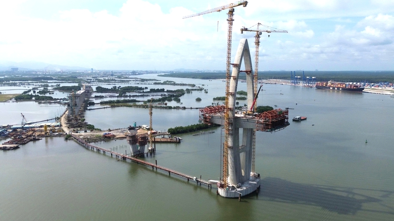 Cầu Phước An gần 5.000 tỷ đồng: Thi c&ocirc;ng 3 ca, 4 k&iacute;p để về đ&iacute;ch đ&uacute;ng hẹn 2027- Ảnh 1.