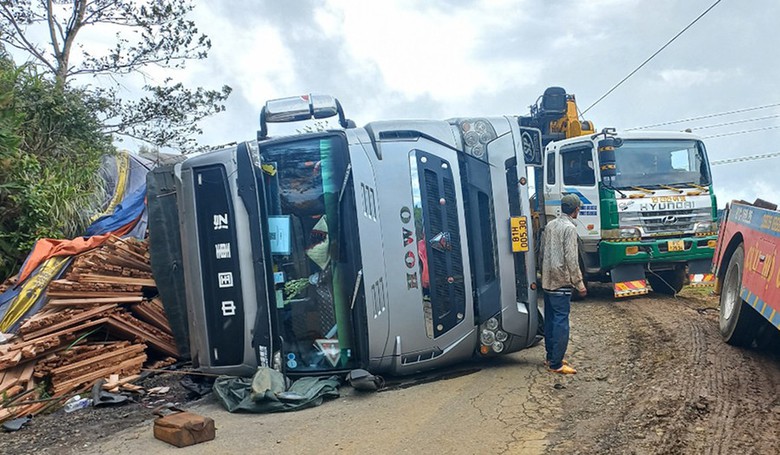 Lưu lượng phương tiện tăng mạnh, QL24 xuất hiện &ugrave;n ứ cục bộ- Ảnh 4.