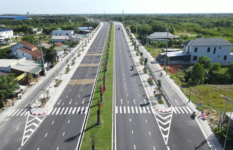 Th&ocirc;ng xe, đưa v&agrave;o khai th&aacute;c tuyến đường 750 tỷ đồng ở Huế- Ảnh 4.