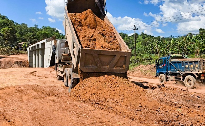 Cận cảnh 2 c&ocirc;ng tr&igrave;nh cầu vượt lũ chờ vốn vừa t&aacute;i khởi động thi c&ocirc;ng ở Quảng Trị- Ảnh 11.