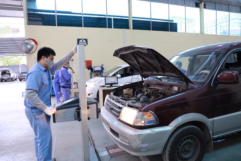 X&acirc;y dựng khung gi&aacute; đăng kiểm mới, đảm bảo minh bạch, l&agrave;nh mạnh- Ảnh 2.