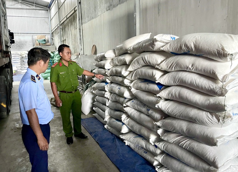 Gia Lai: Bắt giữ 5 tấn đường nghi nhập lậu- Ảnh 1.