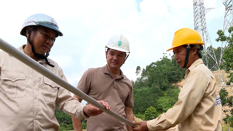 Ăn tr&ecirc;n n&uacute;i, ngủ lại c&ocirc;ng trường chạy đua tiến độ dự &aacute;n 500 kV L&agrave;o Cai - Vĩnh Y&ecirc;n- Ảnh 5.