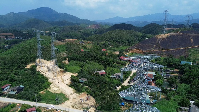 Ăn tr&ecirc;n n&uacute;i, ngủ lại c&ocirc;ng trường chạy đua tiến độ dự &aacute;n 500 kV L&agrave;o Cai - Vĩnh Y&ecirc;n- Ảnh 9.