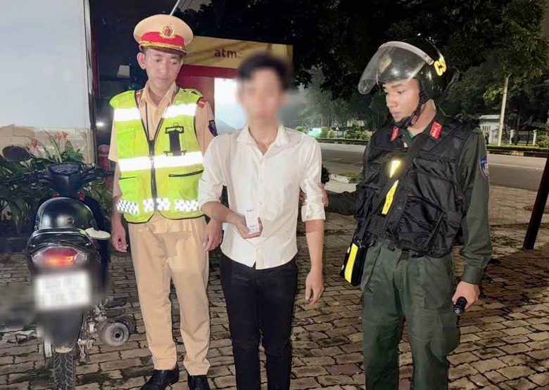 Đồng Nai: Hơn 4.100 t&agrave;i xế vi phạm giao th&ocirc;ng bị xử l&yacute; trong nửa th&aacute;ng cao điểm- Ảnh 1.