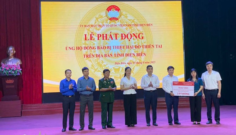 Agribank chung tay khắc phục thiệt hại do b&atilde;o Wipha- Ảnh 1.