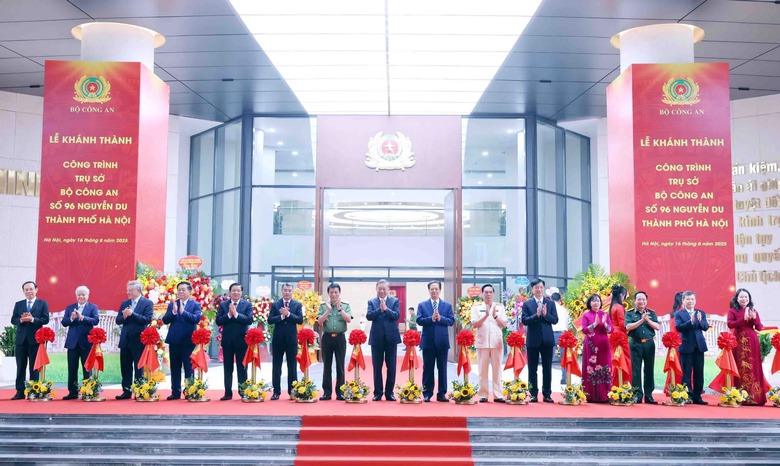 Tổng B&iacute; thư T&ocirc; L&acirc;m dự lễ kh&aacute;nh th&agrave;nh trụ sở Bộ C&ocirc;ng an tại H&agrave; Nội- Ảnh 2.