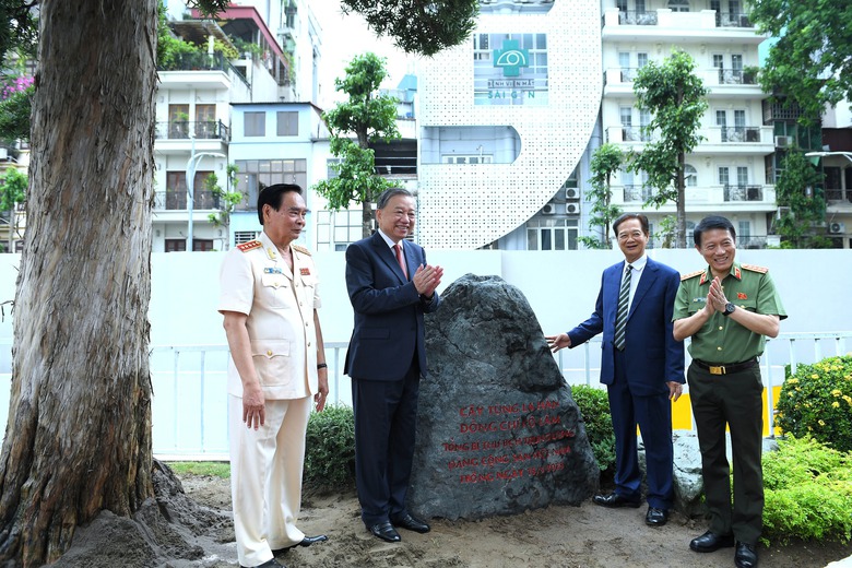 Tổng B&iacute; thư T&ocirc; L&acirc;m dự lễ kh&aacute;nh th&agrave;nh trụ sở Bộ C&ocirc;ng an tại H&agrave; Nội- Ảnh 3.