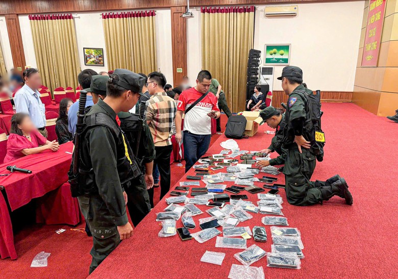 Danh t&iacute;nh kẻ cầm đầu ổ nh&oacute;m kinh doanh đa cấp lừa đảo vừa bị C&ocirc;ng an Ph&uacute; Thọ triệt ph&aacute;- Ảnh 3.