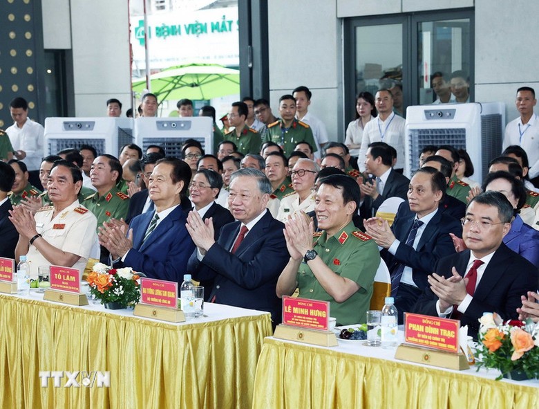 Tổng B&iacute; thư T&ocirc; L&acirc;m dự lễ kh&aacute;nh th&agrave;nh trụ sở Bộ C&ocirc;ng an tại H&agrave; Nội- Ảnh 1.