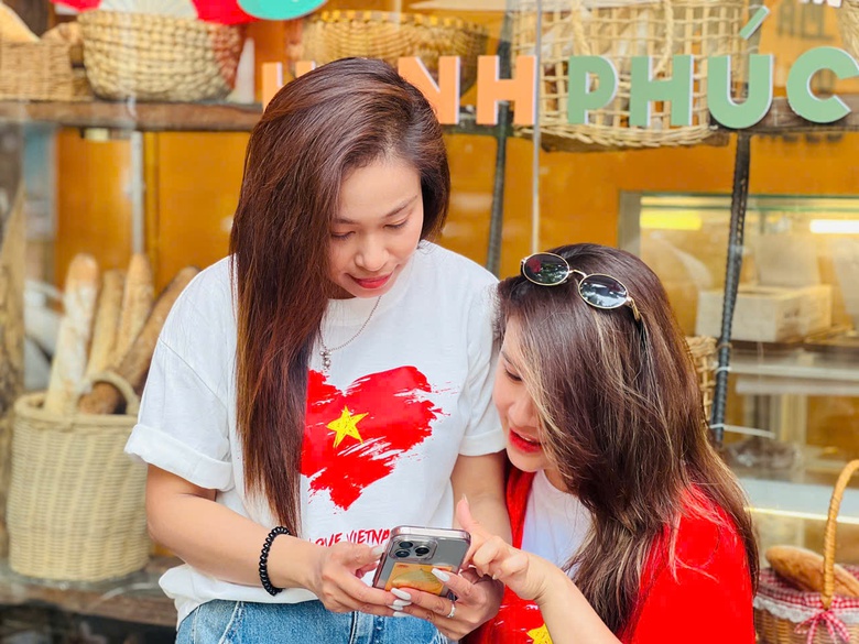 H&agrave; Nội rực rỡ cờ hoa trong ng&agrave;y thu th&aacute;ng T&aacute;m lịch sử- Ảnh 17.