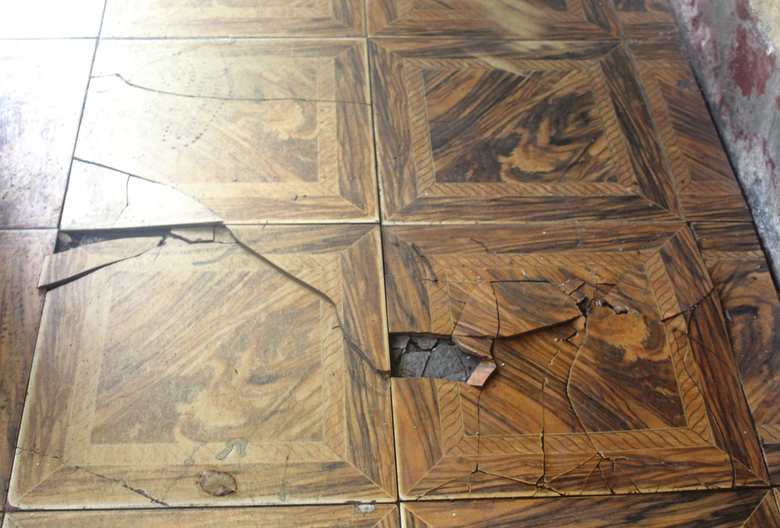 Thanh H&oacute;a: Lớp học nứt to&aacute;c h&agrave;ng trăm học sinh v&agrave; gi&aacute;o vi&ecirc;n lo sợ- Ảnh 5.