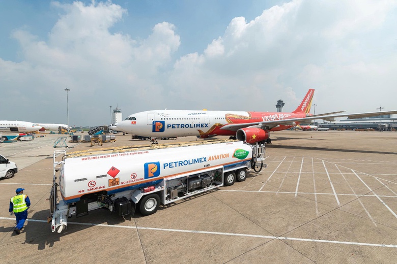 Petrolimex Aviation v&agrave; Vietjet Air ti&ecirc;n phong xanh ho&aacute; bầu trời Việt- Ảnh 1.